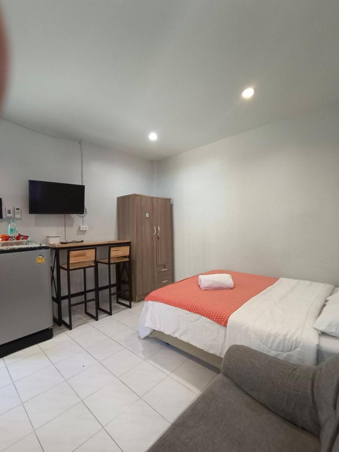 Gift House Hotel Hat Yai Exterior photo