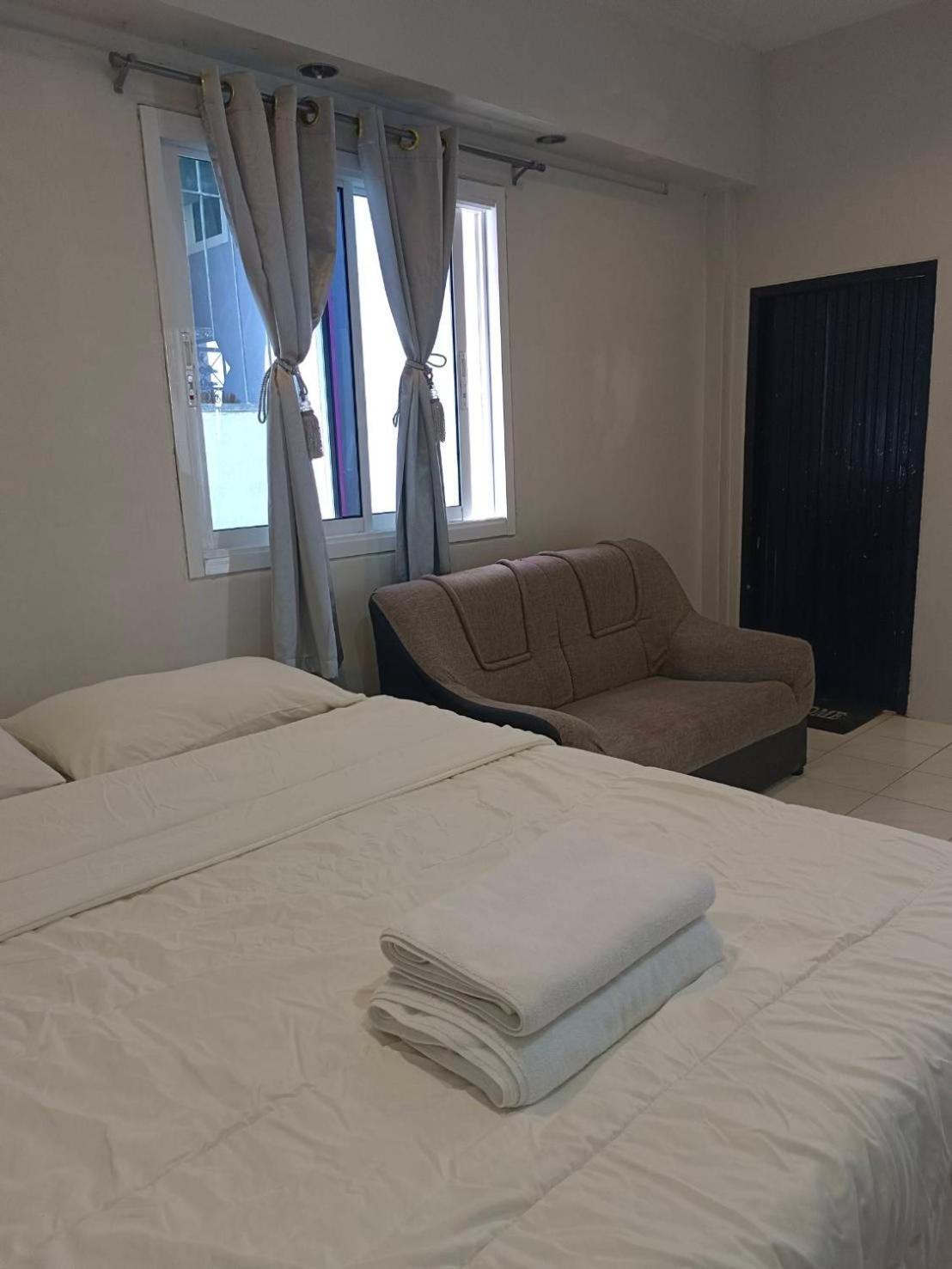 Gift House Hotel Hat Yai Exterior photo